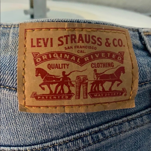 Levi’s 721 high rise distressed skinny - Picture 6 of 7